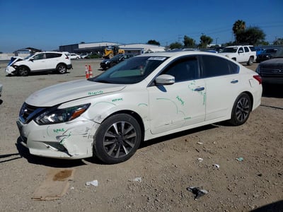 1N4AL3APXHC****** 2017 Nissan Altima