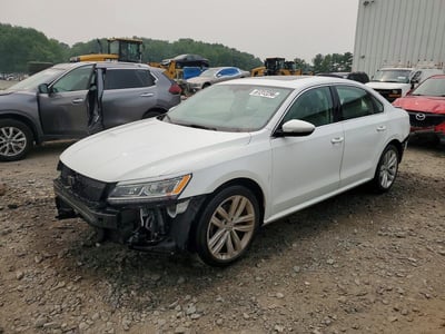 1VWBA7A30JC****** 2018 Volkswagen Passat