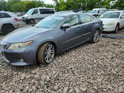 JTHBW1GGXD2****** 2013 Lexus ES 300h