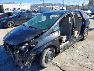 JTDKN3DU0B0****** 2011 Toyota Prius