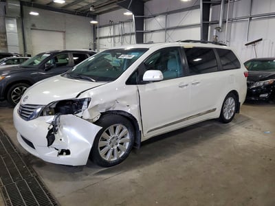 5TDYZ3DC4HS****** 2017 Toyota Sienna