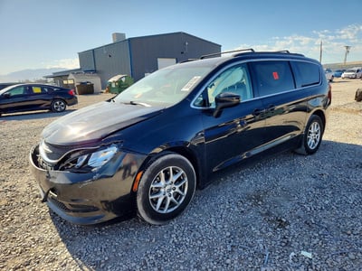 2021 Chrysler Voyager