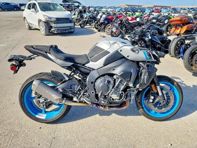 2025 Yamaha MT-10