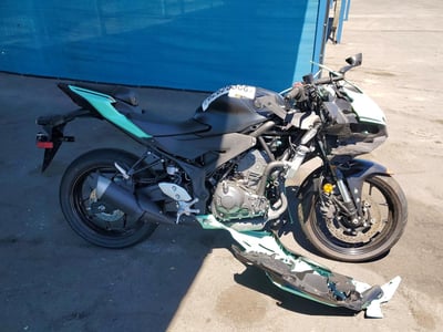 MH3RH25Y5TK****** 2026 Yamaha YZF-R3
