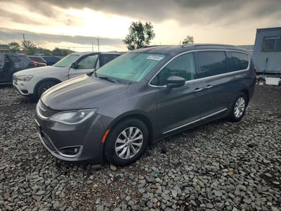 2C4RC1BG2KR****** 2019 Chrysler Pacifica