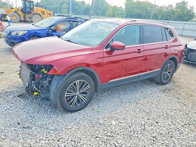 3VV2B7AX2JM****** 2018 Volkswagen Tiguan