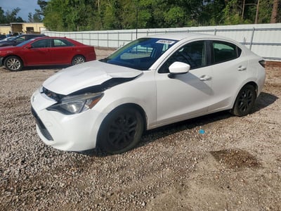 3MYDLBYV6HY****** 2017 Toyota Yaris