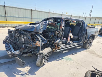 3TMAZ5CN2LM****** 2020 Toyota Tacoma