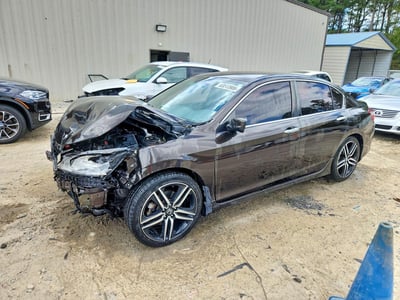 1HGCR2F59HA****** 2017 Honda Accord