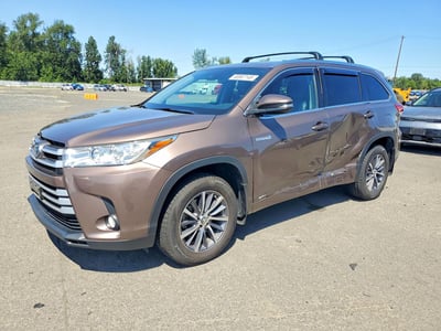 5TDJGRFH3JS****** 2018 Toyota Highlander