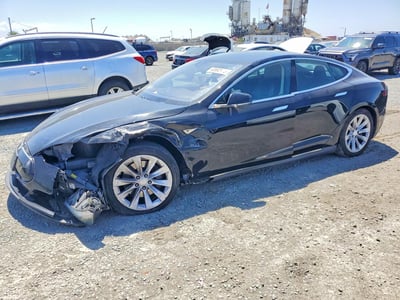 5YJSA1E10GF****** 2016 Tesla Model S