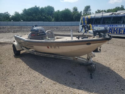 NOR7805***** 2001 Crestliner Cvx182