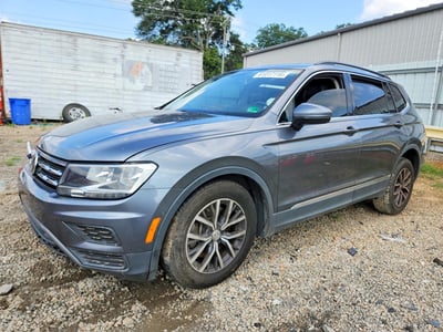 3VV3B7AX6LM****** 2020 Volkswagen Tiguan