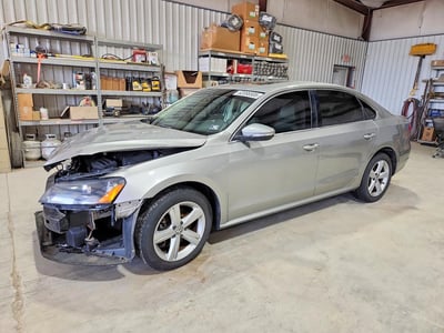 1VWBN7A39CC****** 2012 Volkswagen Passat