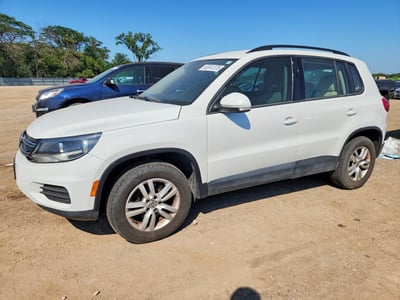 WVGBV7AXXHW****** 2017 Volkswagen Tiguan