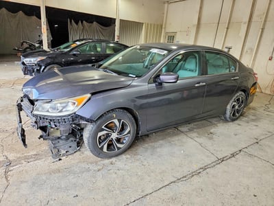 1HGCR2F35HA****** 2017 Honda Accord