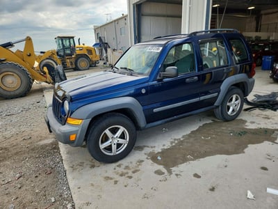 1J4GL48K45W****** 2005 Jeep Liberty