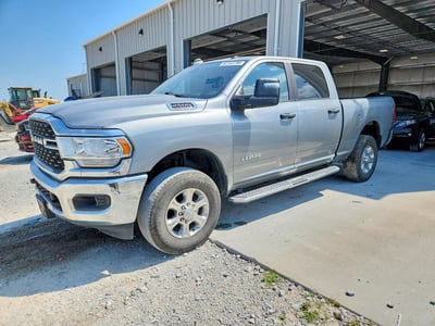 3C6UR5DJ7RG****** 2024 RAM 2500