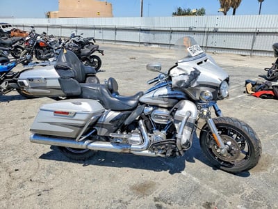 1HD1TEF36HB****** 2017 Harley-Davidson CVO Limited