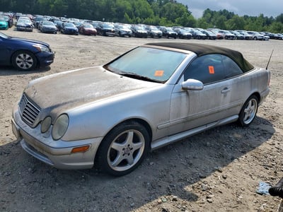 WDBLK70G62T****** 2002 Mercedes-Benz CLK-Class