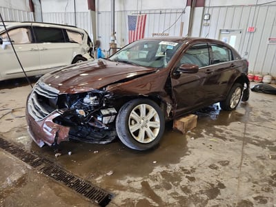 1C3CCBBB7DN****** 2013 Chrysler 200