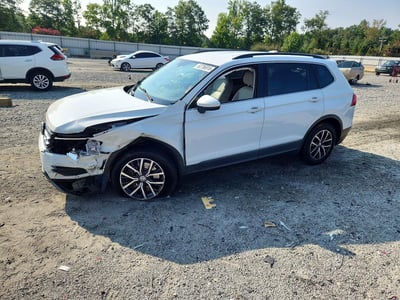 3VV3B7AX1LM****** 2020 Volkswagen Tiguan