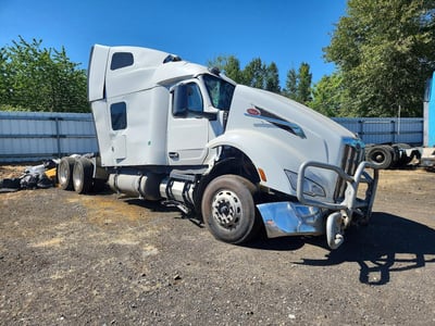 2022 Peterbilt 579