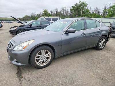 JN1CV6AR0FM****** 2015 Infiniti Q40