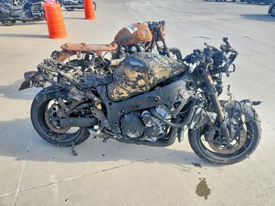 JS1GX72B9F2****** 2015 Suzuki Gsx1300ra