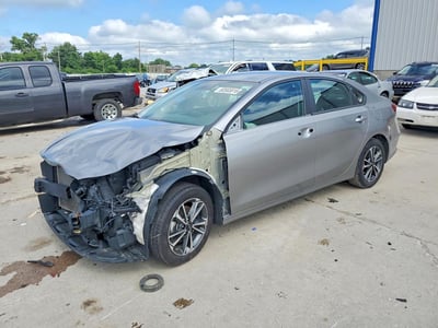 3KPF24AD3RE****** 2024 Kia Forte