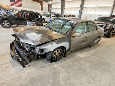 JT2BG22K3Y0****** 2000 Toyota Camry