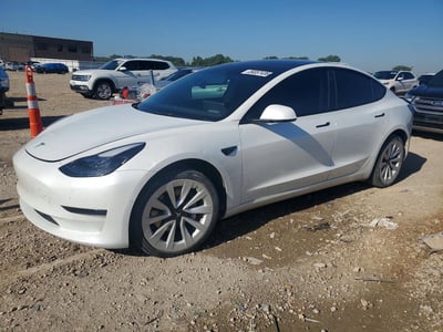 5YJ3E1EAXNF****** 2022 Tesla Model 3