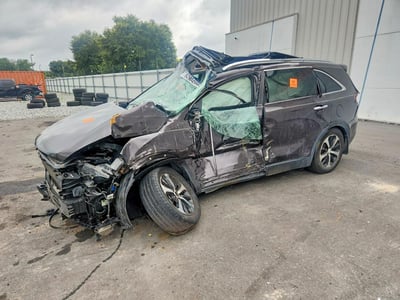 5XYPH4A57GG****** 2016 Kia Sorento