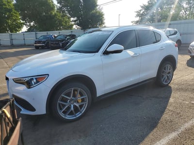 ZASFAKBN2J7****** 2018 Alfa Romeo Stelvio