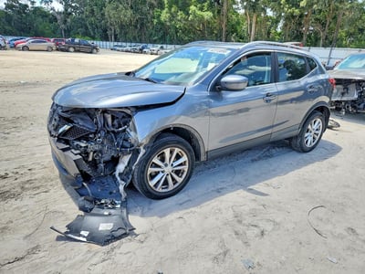 JN1BJ1CP4HW****** 2017 Nissan Rogue Sport