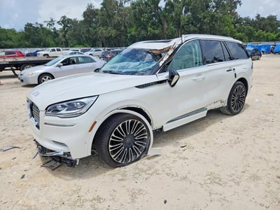 5LM5J9XC1PG****** 2023 Lincoln Aviator