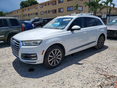 WA1LAAF79HD****** 2017 Audi Q7
