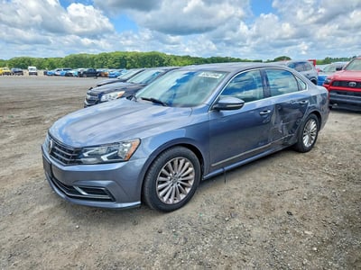 1VWBT7A37GC****** 2016 Volkswagen Passat
