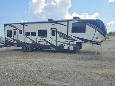 5SFCG3924KE****** 2019 Heartland RV Cyclone,Gravity, Fuel, Road Warrior & Torque