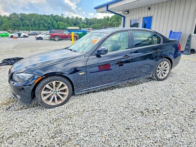 WBAPH7G55BN****** 2011 BMW 3 Series