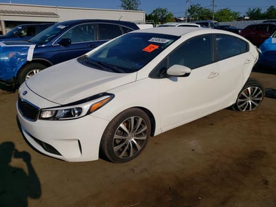 3KPFK4A75HE****** 2017 Kia Forte