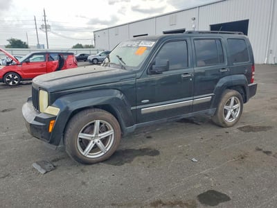 1C4PJMAK2CW****** 2012 Jeep Liberty