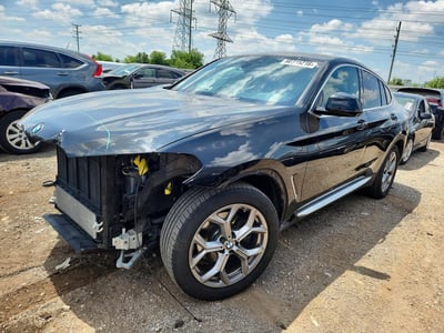 5UX2V1C09M9****** Salvamento y Destrozados 2021 BMW X4 en Chicago North