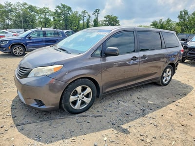 5TDZK3DC0DS****** 2013 Toyota Sienna