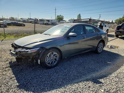 KMHLM4DJ9SU****** 2025 Hyundai Elantra Hybrid