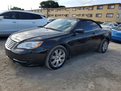 1C3BCBEG6EN****** 2014 Chrysler 200