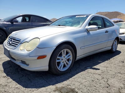 WDBRN47J12A****** 2002 Mercedes-Benz C-Class