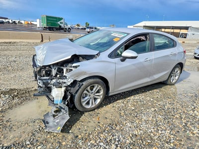3G1BC6SM7KS****** 2019 Chevrolet Cruze