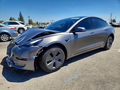 5YJ3E1EB9NF****** 2022 Tesla Model 3