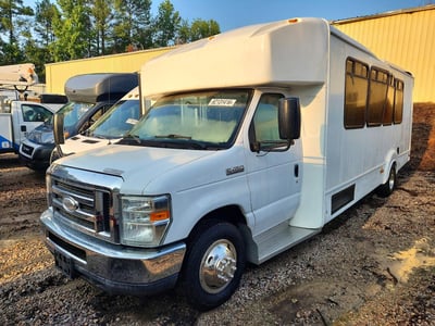 1FDFE4FS2FD****** 2015 Ford E-450
